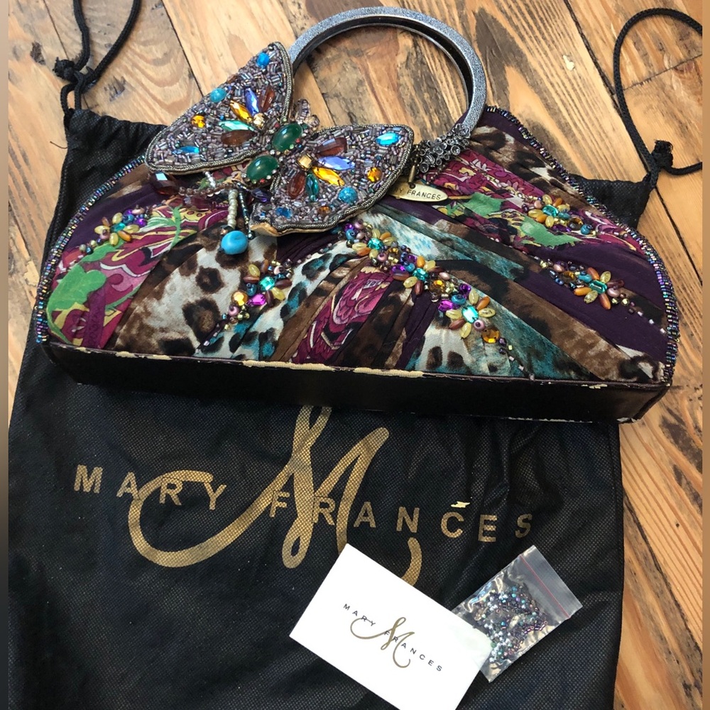 NWOT Mary Frances Quilted Butterfly Embellished purse with certificate and bag